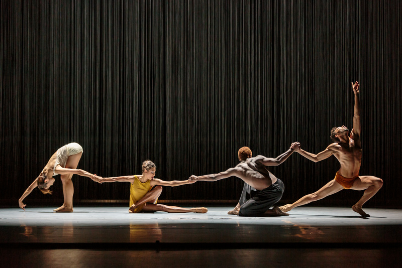 Alonzo King Lines Ballet © Chris Hardy