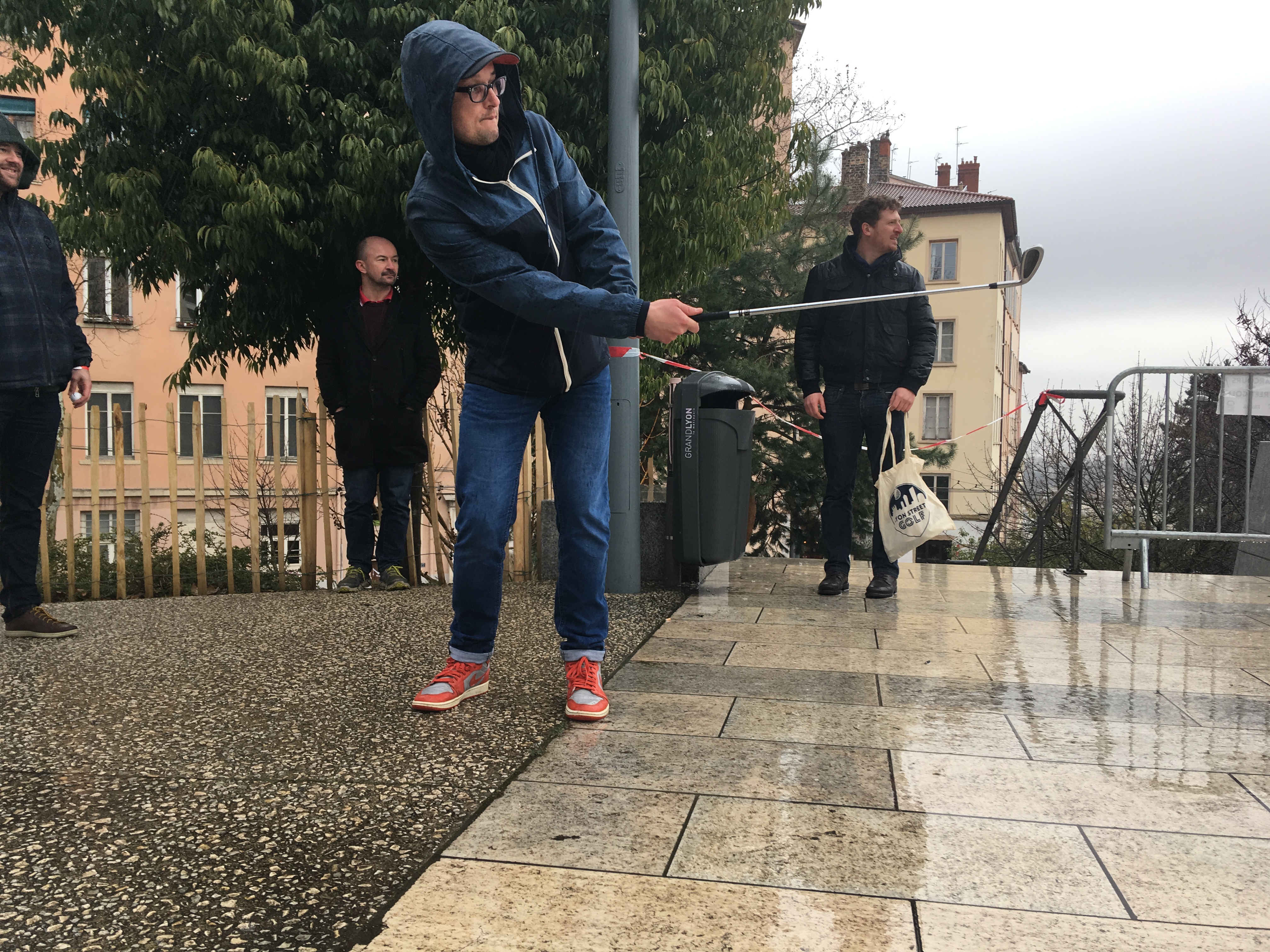 Deux parcours de trois trous sont proposés sur le plateau de la Croix-Rousse.