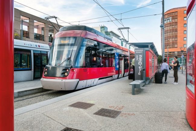 Rhônexpress sur son quai de départ à la Part-Dieu © Tim Douet