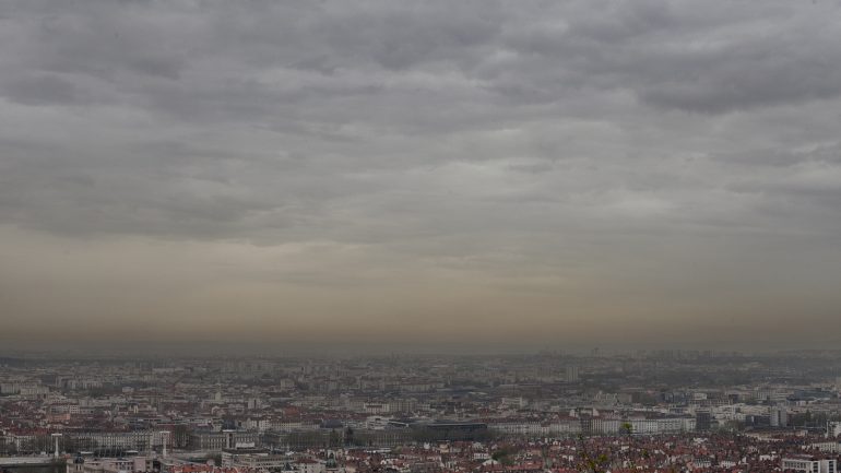 météo ciel nuage soleil pluie pollution brouillard