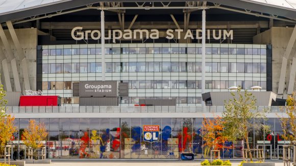 Entrée du Groupama Stadium, à Décines © Tim Douet