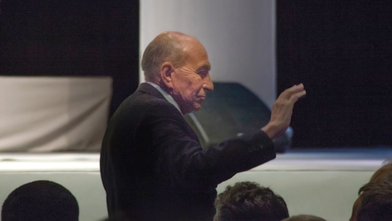 Gérard Collomb à un meeting En Marche, en 2017 © Tim Douet