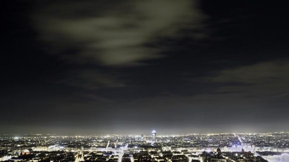 Vue de Lyon la nuit © Tim Douet
