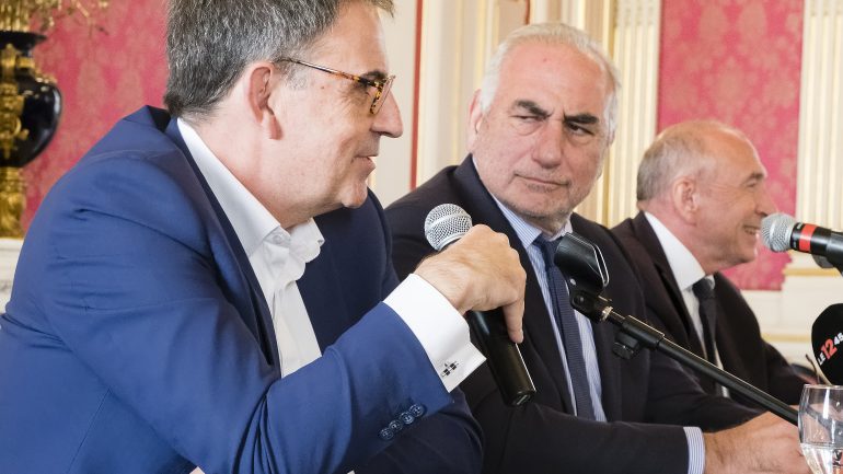 David Kimelfeld, Georges Képénékian et Gérard Collomb, à l’hôtel de ville de Lyon, le 17 octobre 2018 © Tim Douet