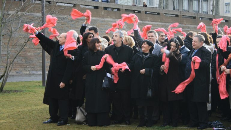 Rassemblement des soutiens à Collomb sur les quais du Rhône, en janvier 2008 © RRF