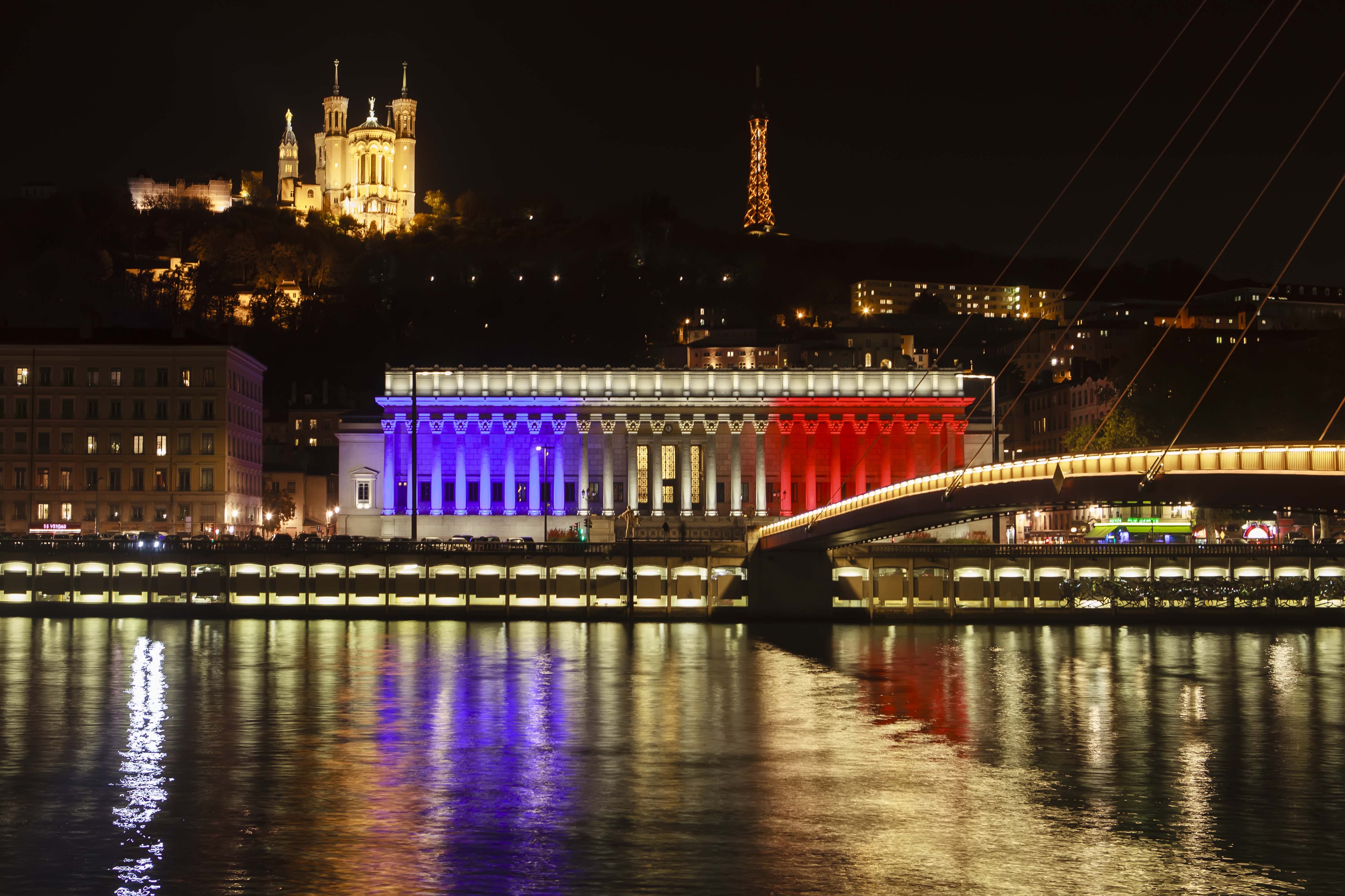 vue de lyon la nuit