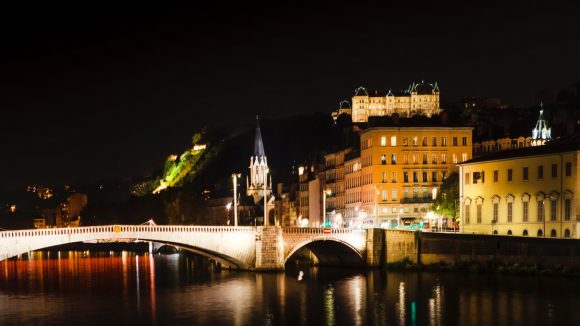vue de Lyon la nuit
