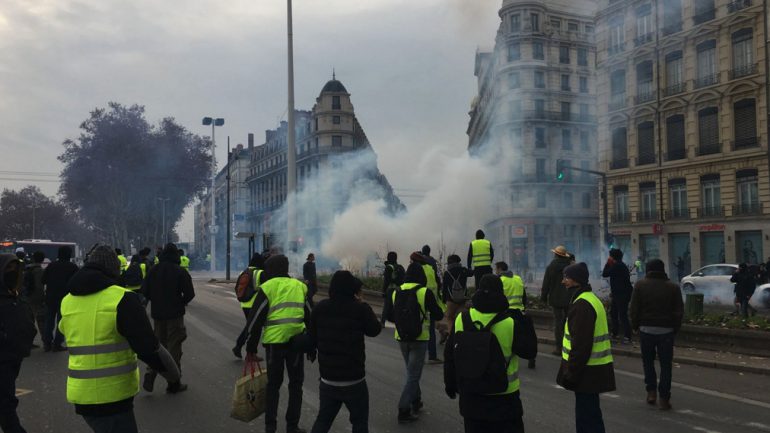 Gilets Jaunes à Lyon Quelques Dégâts En Soirée