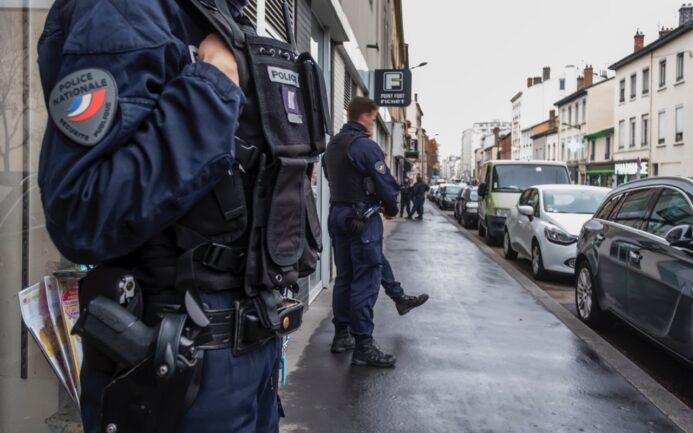 Equipage de la Police nationale à Lyon © Tim Douet