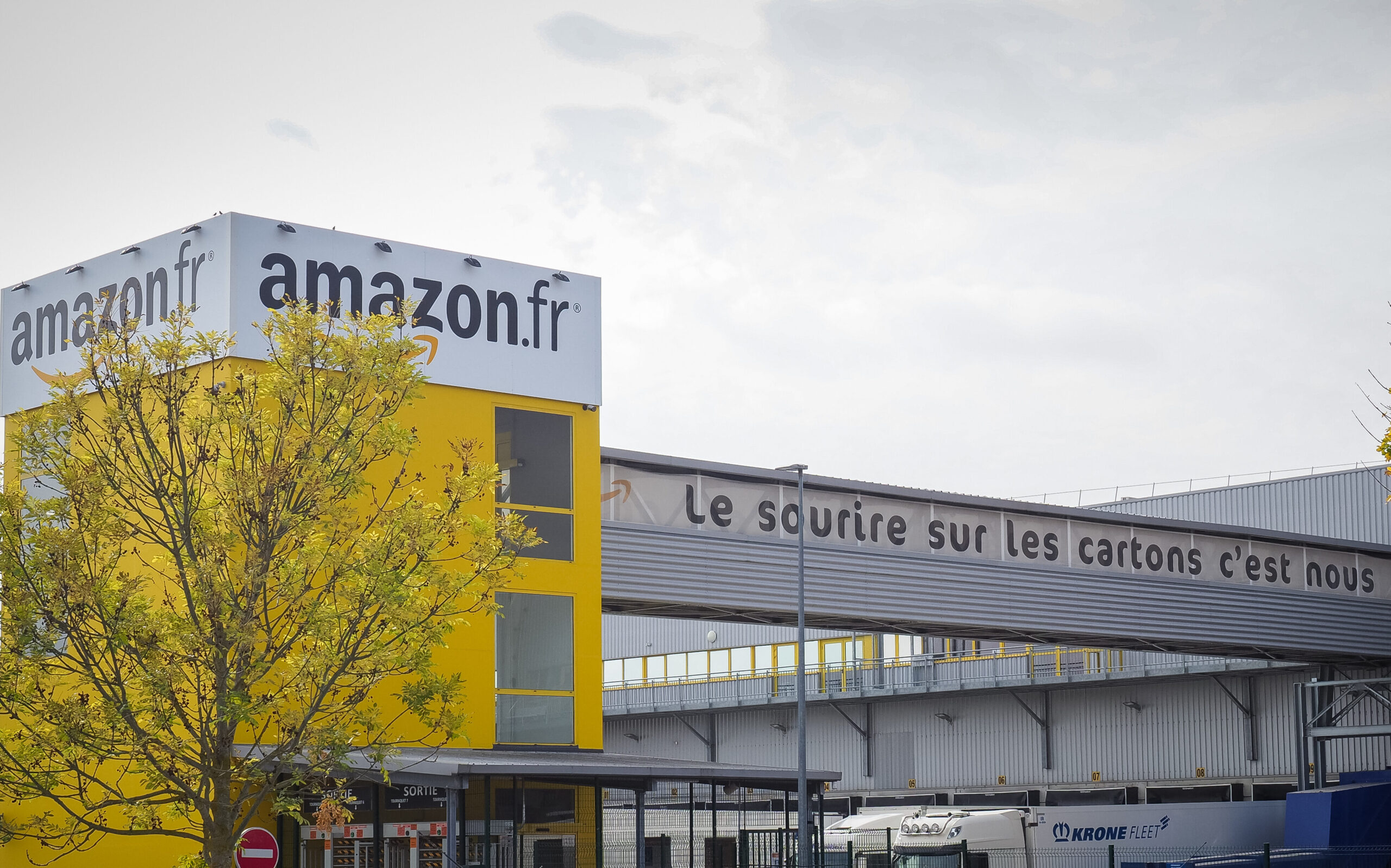 Amazon investit 15 milliards d'euros en France : 3 000 postes à ...