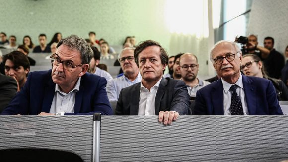 David Kimelfeld, avec Thomas Rudigoz (au centre) et Jean-Louis Touraine (à droite), au grand débat sur les européennes organisé par Lyon Capitale et Sciences Po Lyon, le 22 mai 2019 © Antoine Merlet