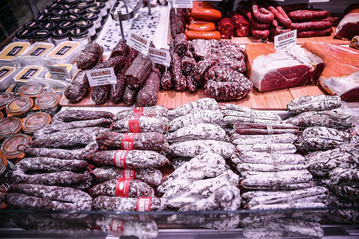 Charcuterie Sibilia – Halles de Lyon © Antoine Merlet