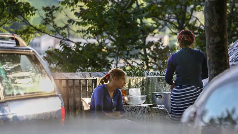 Campement de Roms le long du jardin des Chartreux – Lyon 4e © Antoine Merlet