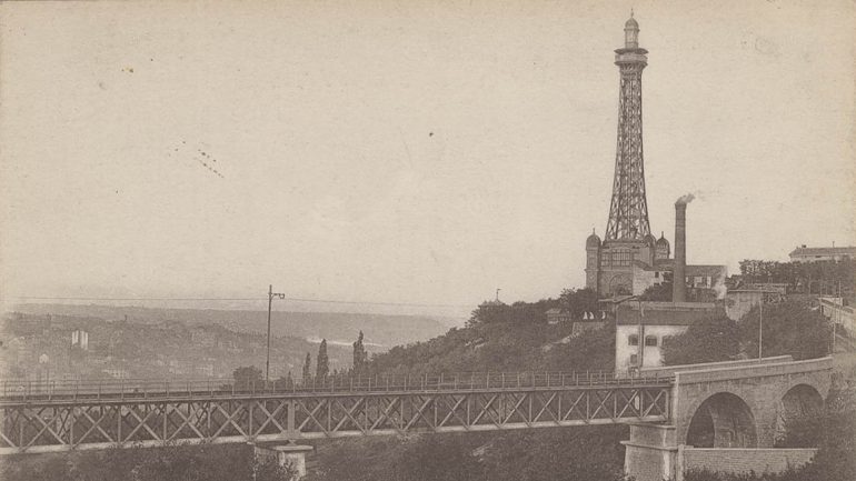 Carte postale du pont de Loyasse et de la tour de Fourvière © Archives municipales (4FI_02491)