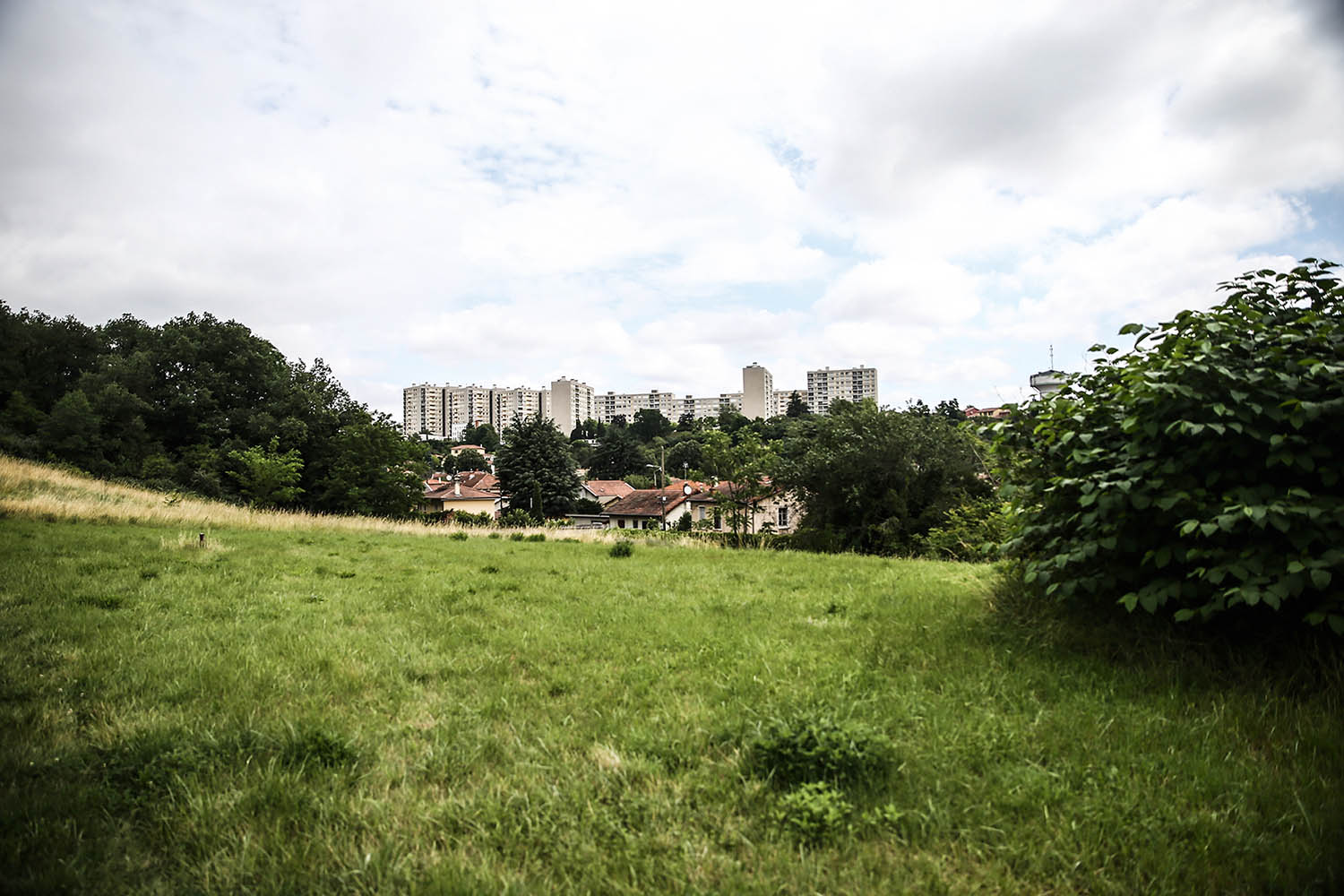 Anneau Des Sciences De Lyon Une Reunion Citoyenne A Saint Genis