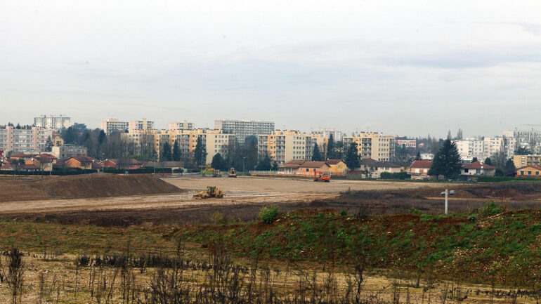 Décines à l’époque de la construction du stade de l’OL © Tim Douet