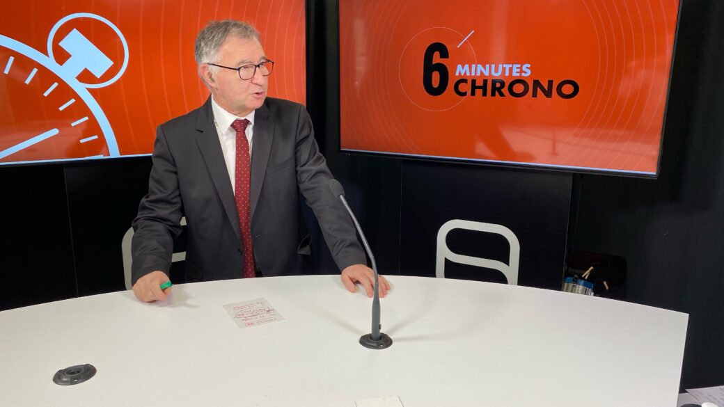 Jean-Yves Grall, le directeur de l'ARS, sur le plateau de 6 minutes chrono