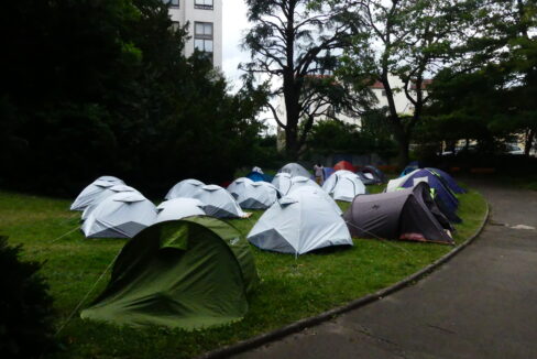 Un camp de migrants à la Croix-Rousse.