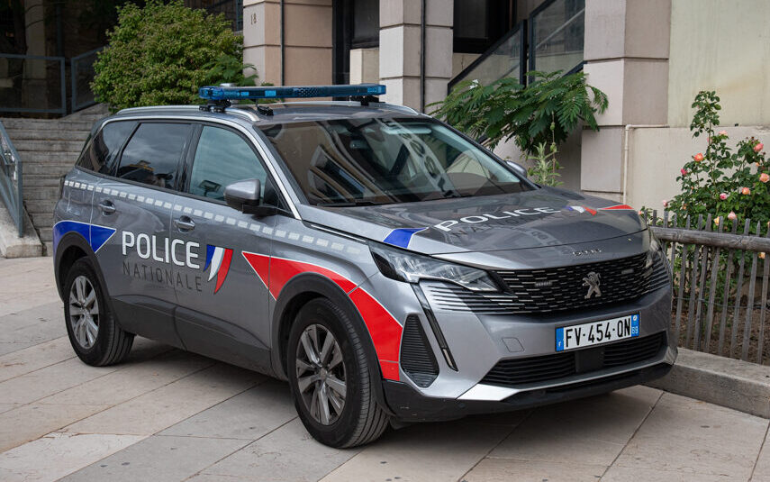 Lyon voiture police