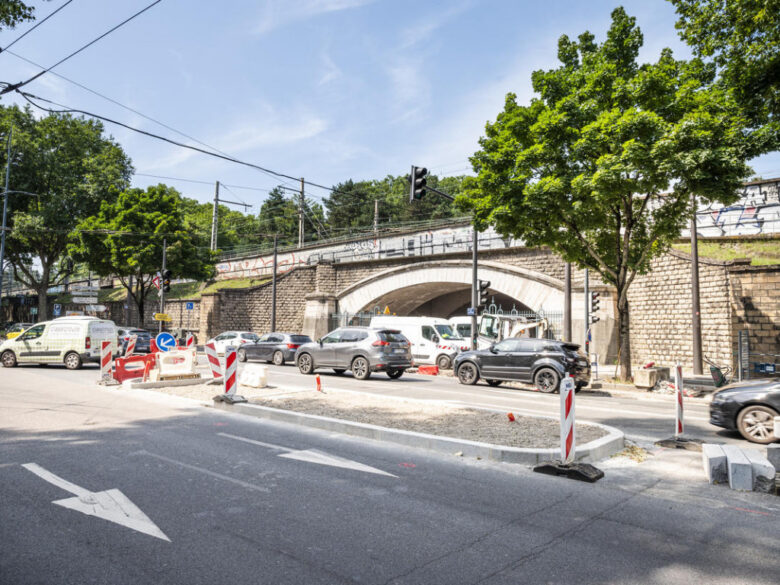Villeurbanne un nouveau passage piéton entre le boulevard de Stalingrad et le parc de la Tête Villeurbanne un nouveau passage piéton entre le boulevard de Stalingrad et le parc de la Tête
