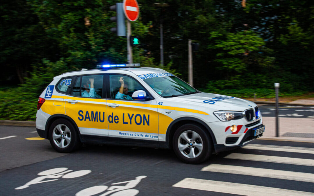SAMU Lyon voiture