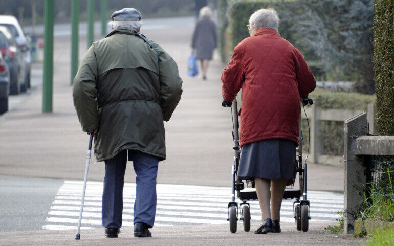 L'isolement fait partie des préoccupations des seniors, selon la parole donnée aux "vieux électeurs" par l'association des Petits Frères des Pauvres. © AFP / Archives, Damien Meyer