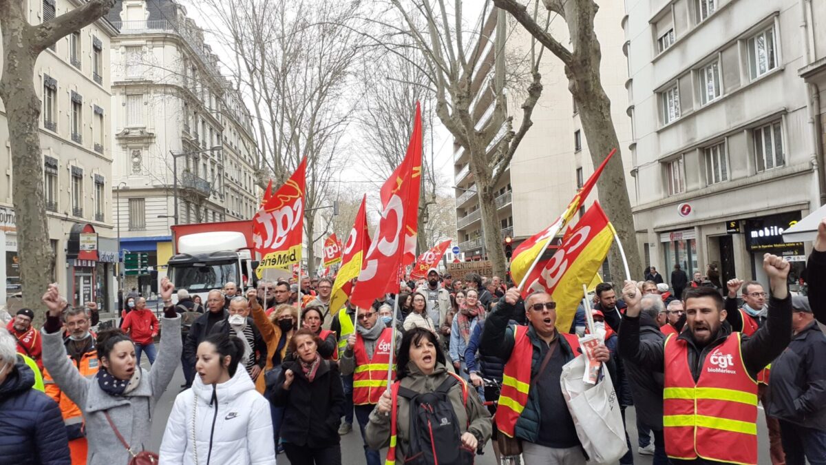 Jeudi 17 mars, manifestation interprofessionnelle à Lyon, à l’appel d’une intersyndicale qui réclame « une revalorisation immédiate des salaires et des traitements »