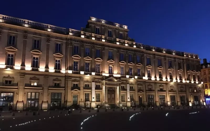 musée des Beaux-Arts éclairé nocturne