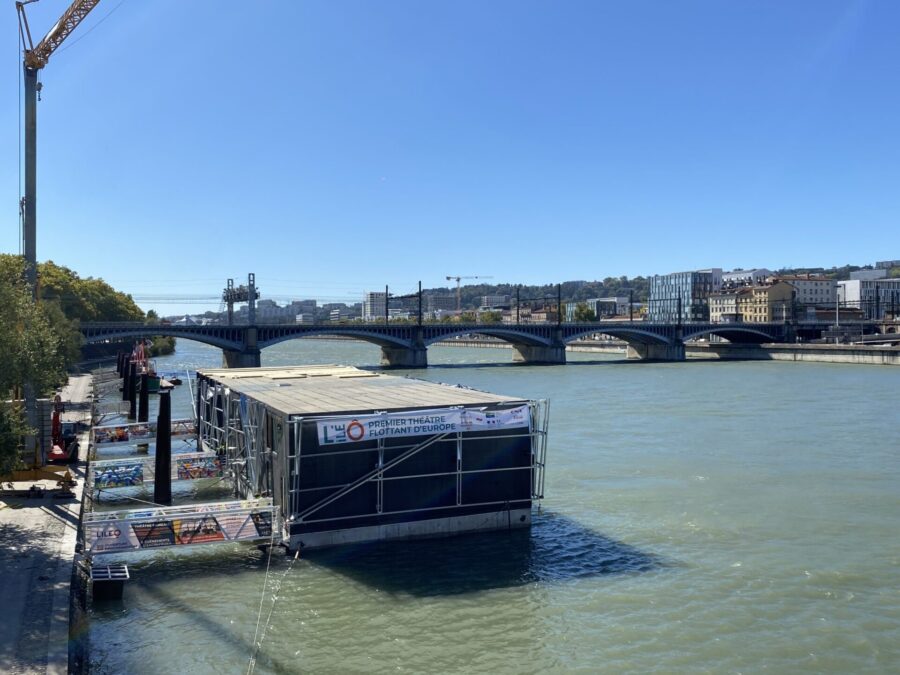 théâtre flottant