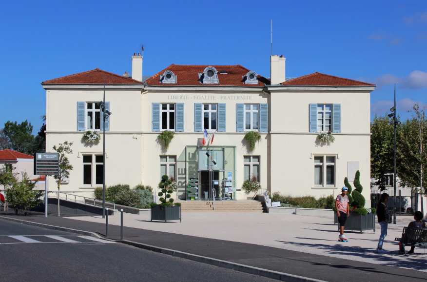 La mairie de Grézieu-la-Varenne