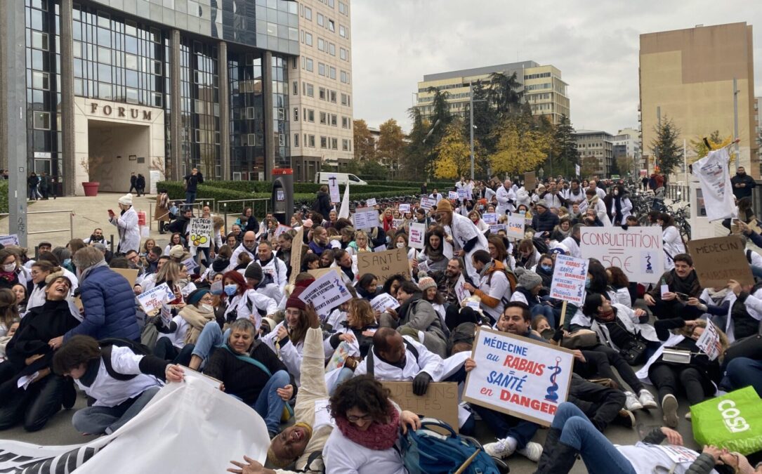 Médecin en grève à Lyon