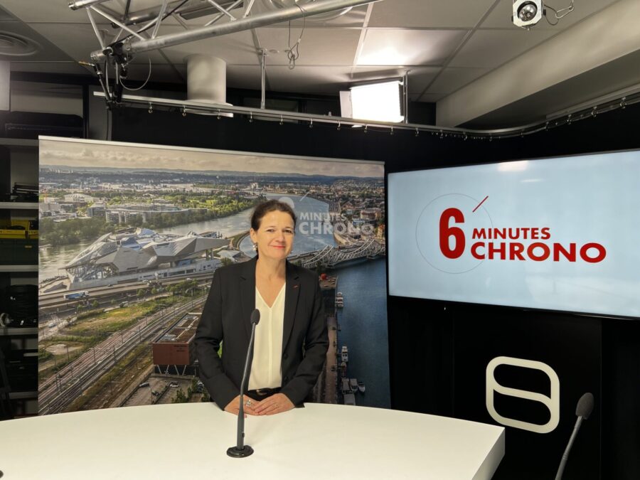 Isabelle Huault, directrice générale de l'emlyon, sur le plateau de Lyon capitale/ 6 minutes chrono