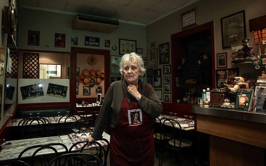 Muriel Ferrari, patronne du café des Artisans, à Lyon