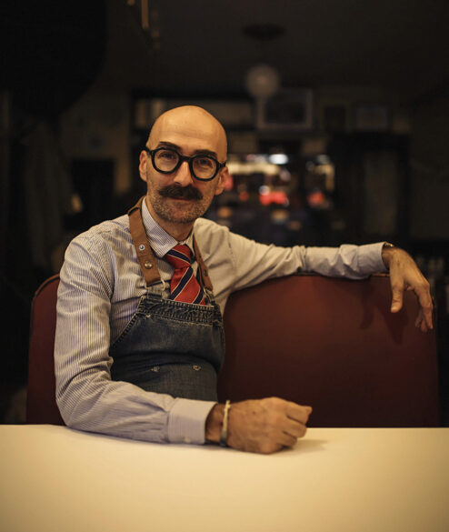 Benoit Josserand, patron du Café du Jura, 155 ans au compteur, assurément l’un des plus anciens établissements de bouche de la ville