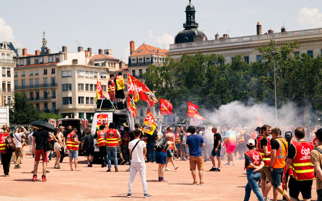 Manifestation contre la réforme des retraites sur la place Bellecour à Lyon @Hugo LAUBEPIN