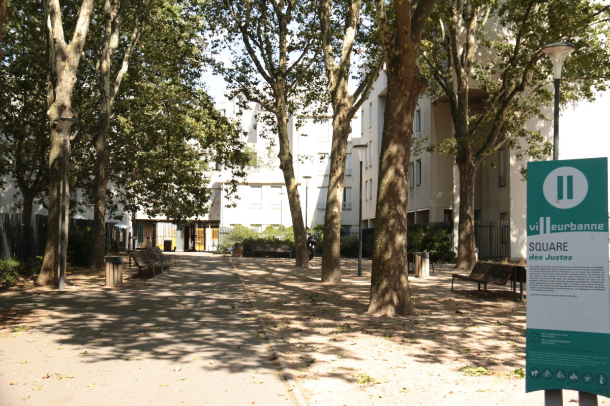 Square des justes.