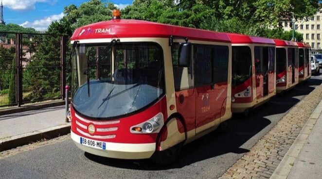 Petit train rouge de La Croix-Rousse