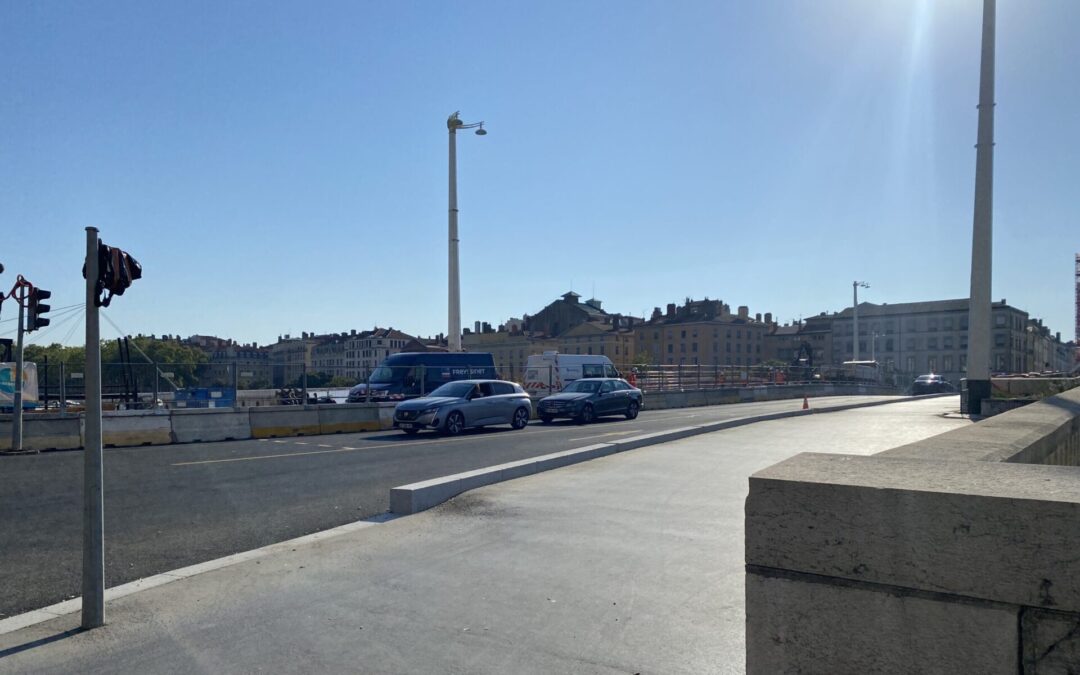 Le Pont Bonaparte rouvert à la circulation @ NC