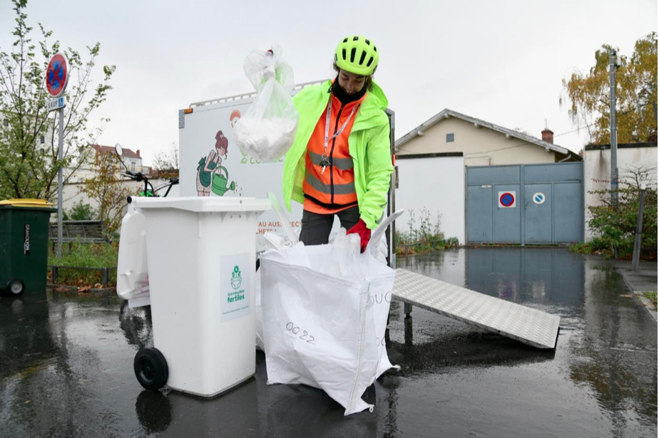 Poubelle à couche pour crèches collectivités