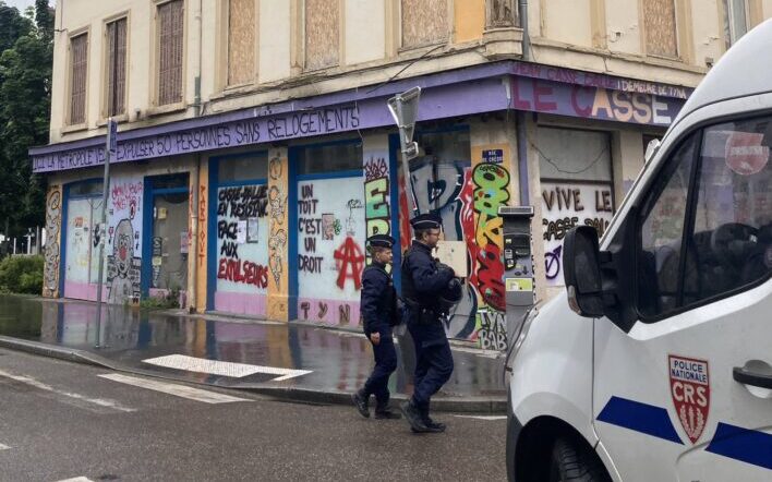 squat casse dalle lyon