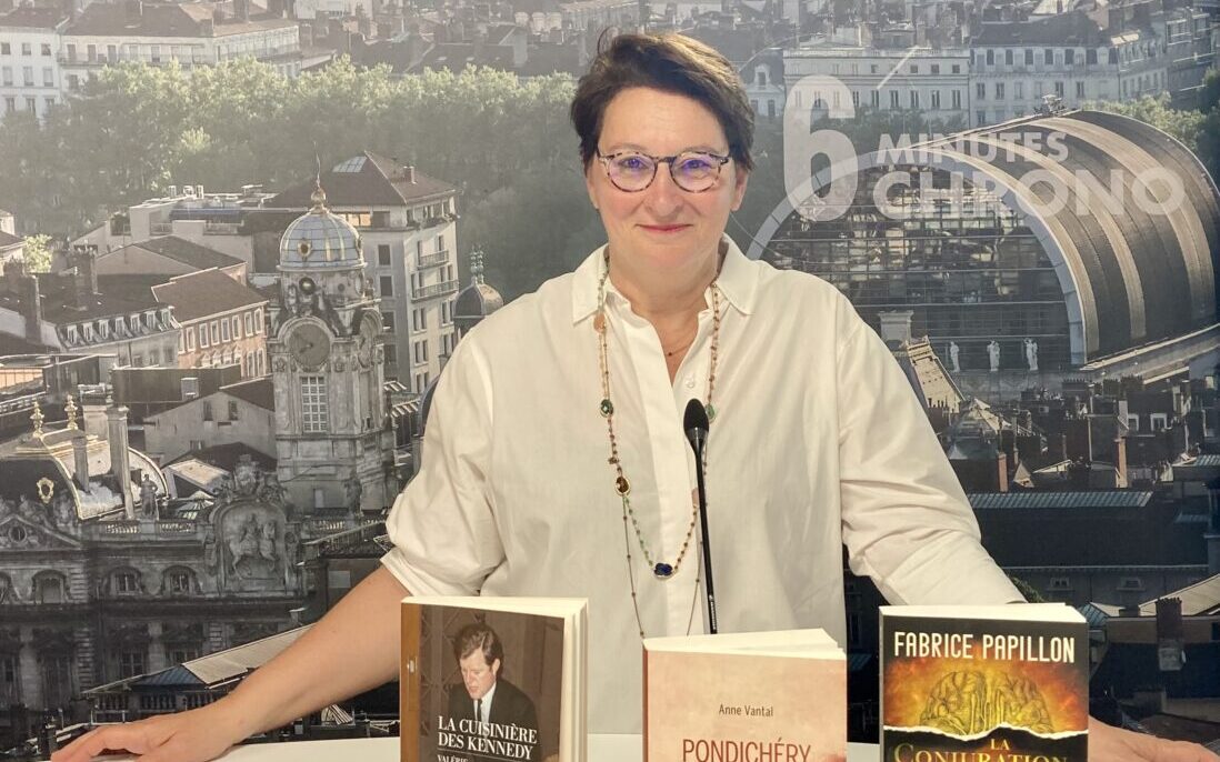 Maritsa Boghossian est libraire indépendante à la librairie Pleine Lune à Tassin-la-Demi-Lune.