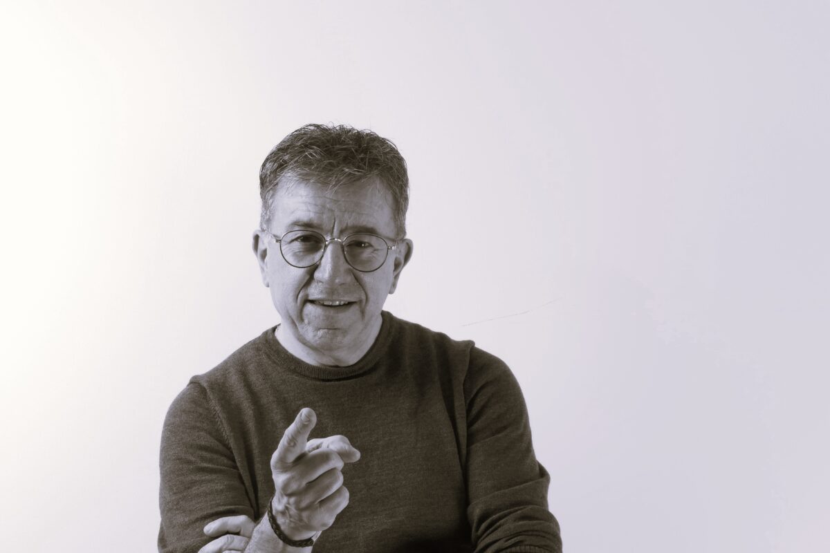 Richard Bagur est architecte d'intérieur, basé à Lyon, et président du Conseil français des architectes d'intérieur (CFAI).