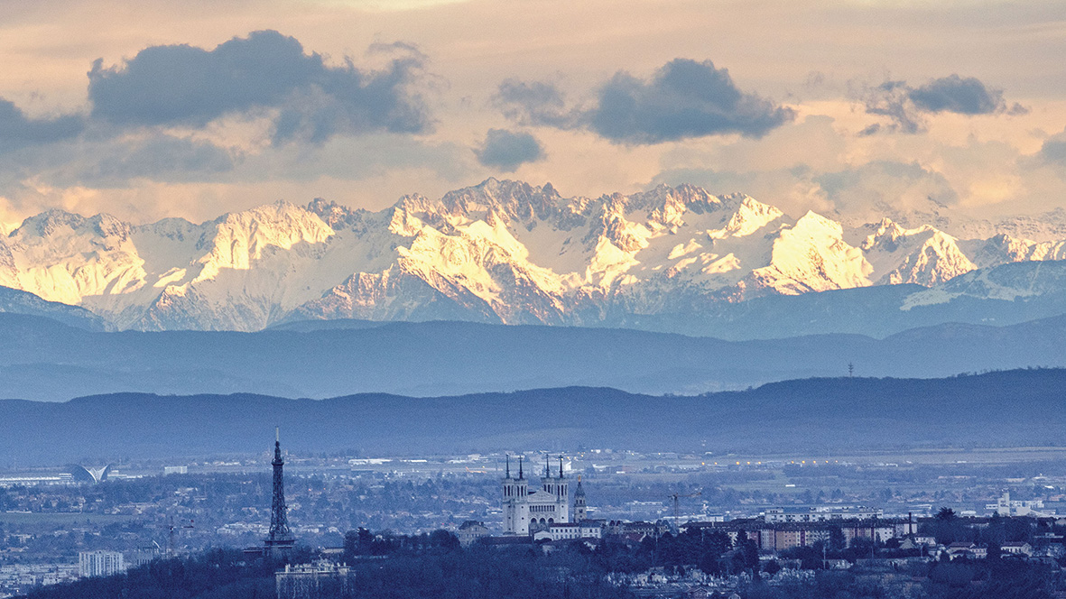 photo des Alpes vue de Lyon
