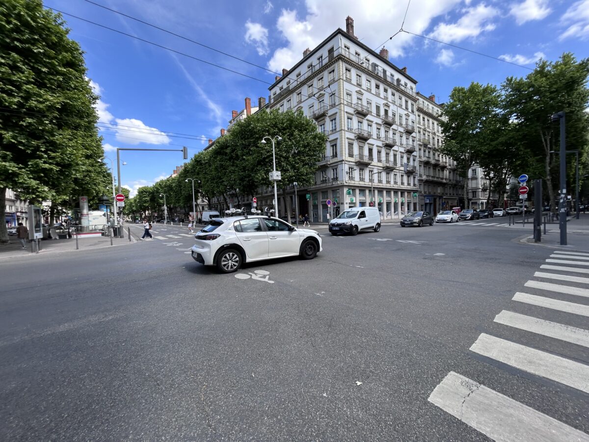 Voiture radar à Lyon