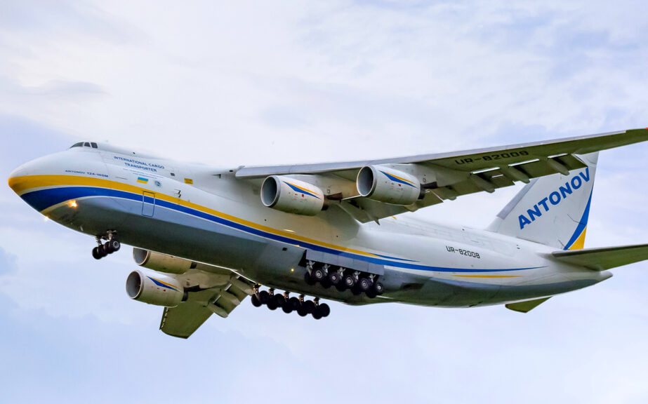 Antonov AN 124