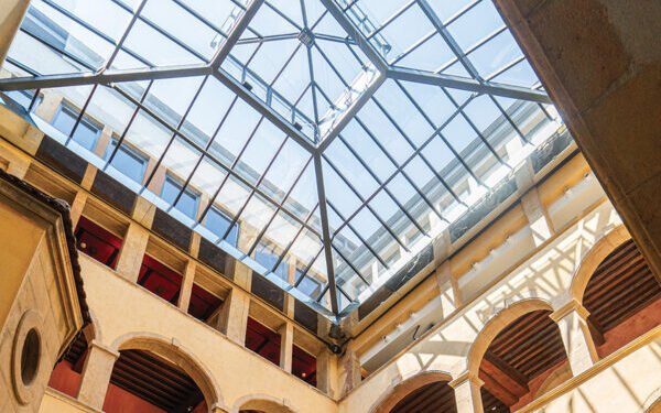 Cour des Loges, restaurant hôtel Vieux-Lyon