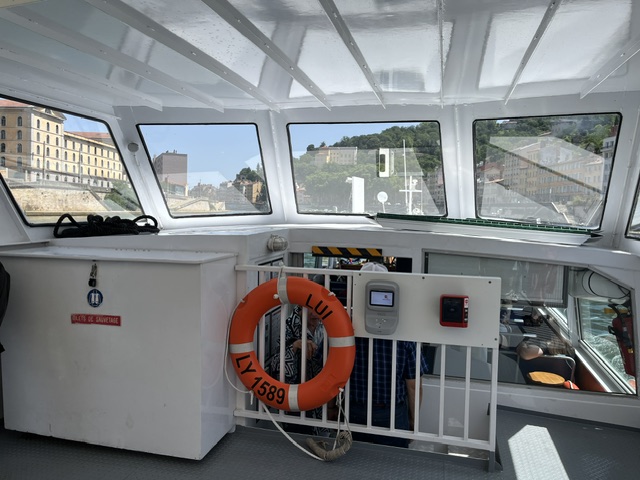 Navigones navettes fluviales TCL