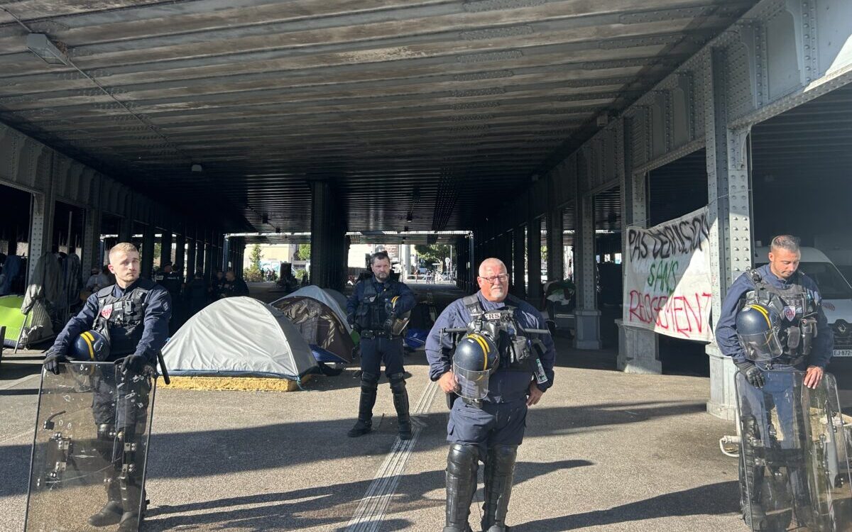 Evacuation camp de Jean-Macé