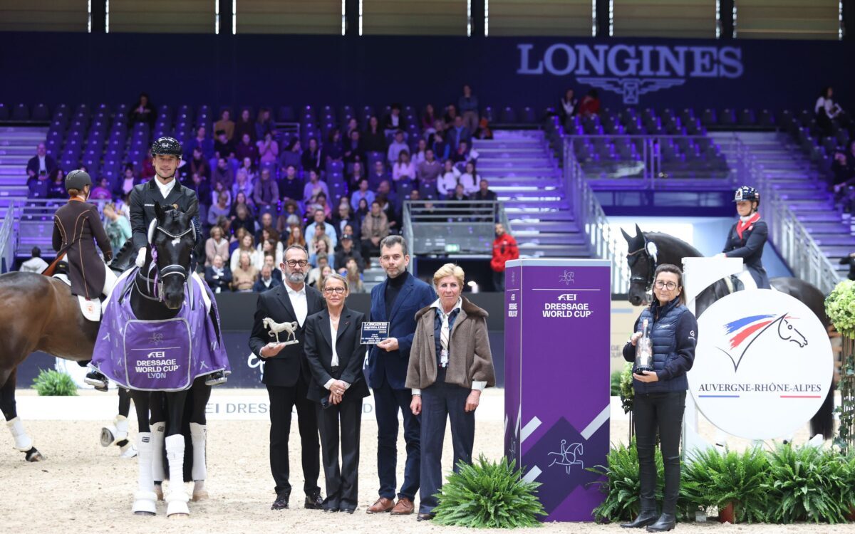 13 : ZONIK PLUS : VERBOOMEN JUSTIN : :