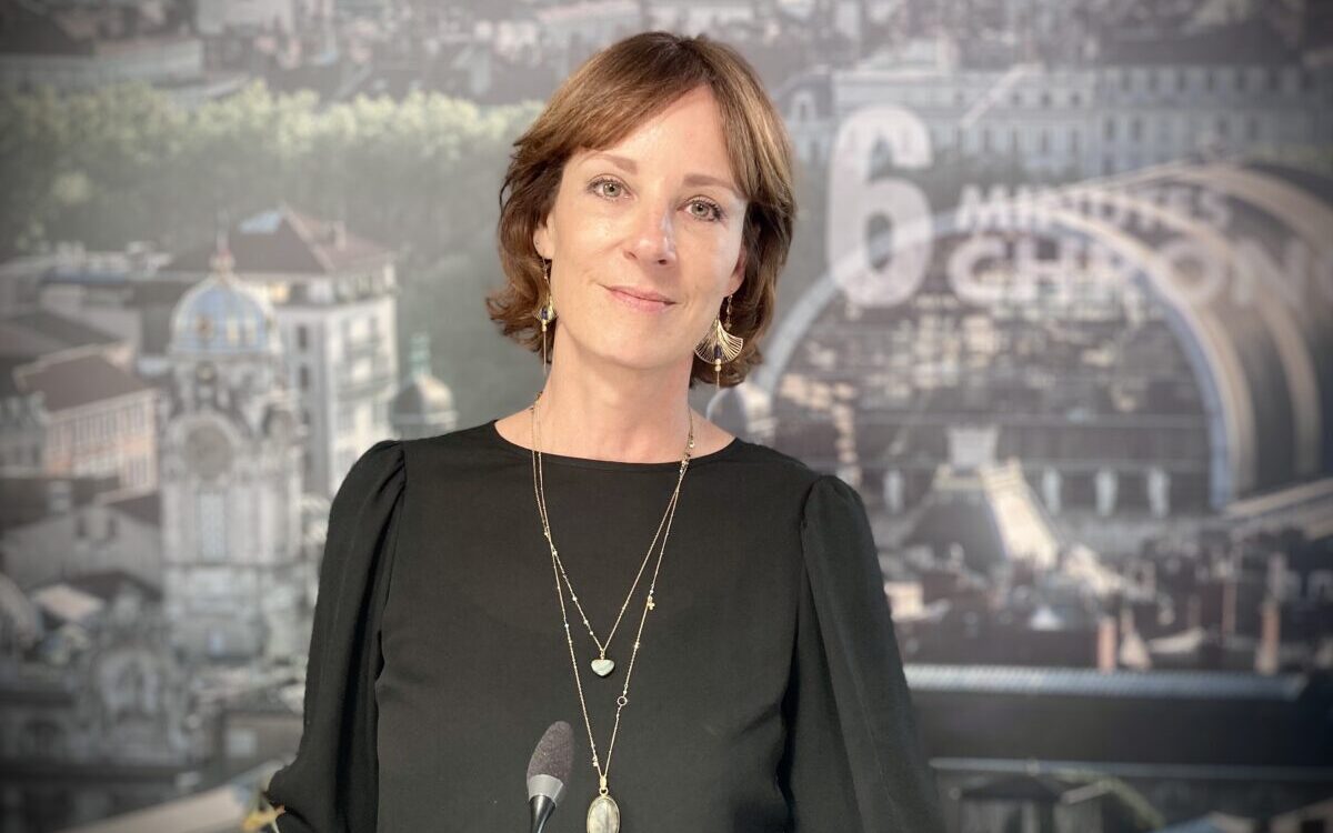 Isabelle Nicolas, directrice de la galerie Estades à Lyon, est l’invitée de 6 minutes chrono / Lyon Capitale.